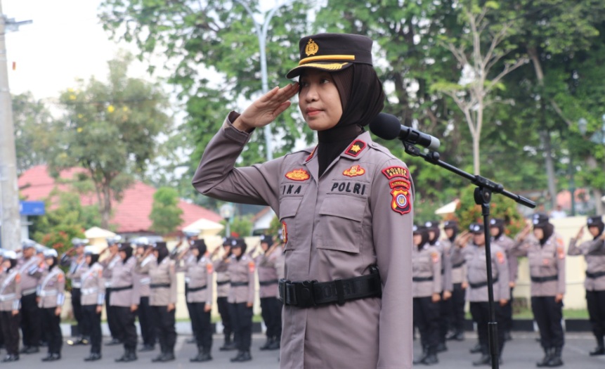 Berapa Gaji Polisi Wanita (Polwan)